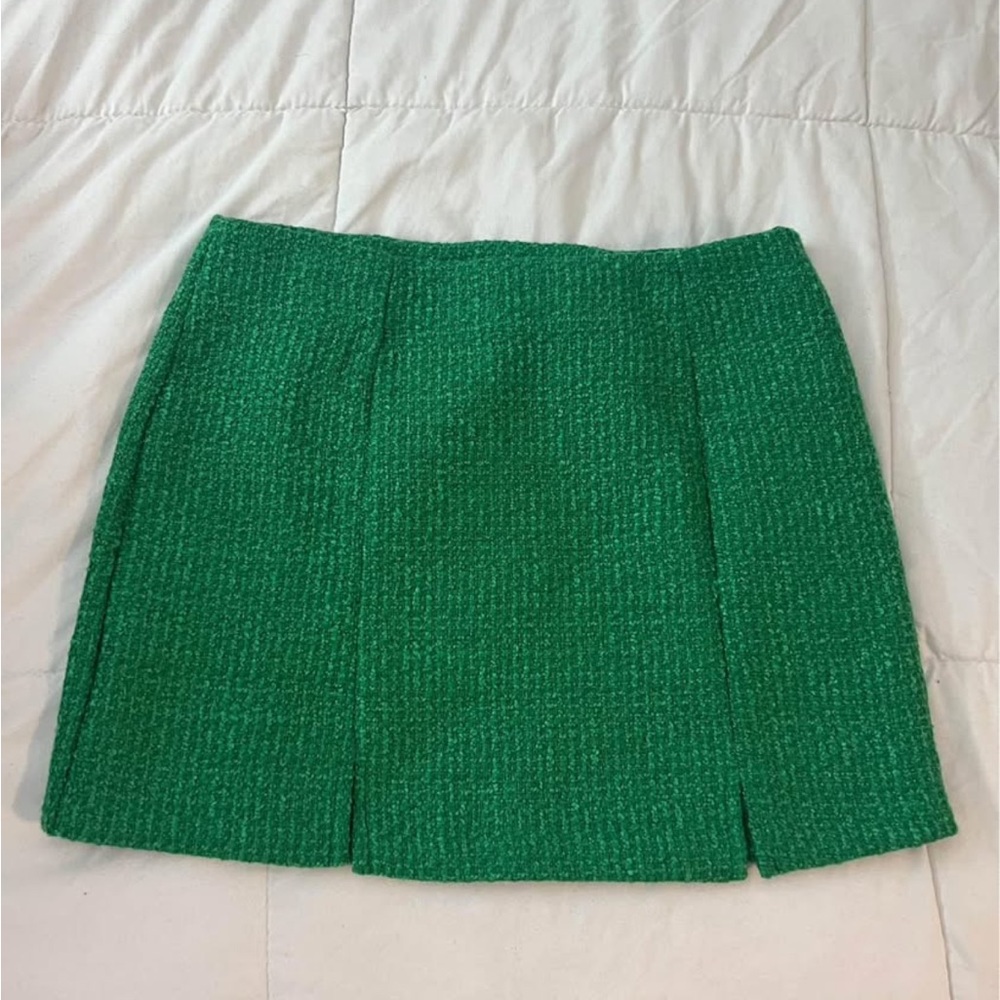 Sans Souci Vibrant Green Mini Skirt